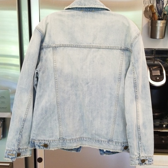 💕SHOW ME YOUR MUMU💕 Sequin Seashell Denim Jacket - Picture 8 of 8